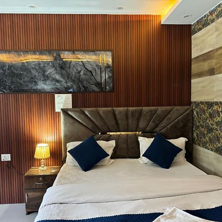 Hotel Dev Ganga Rishīkesh Buitenkant foto