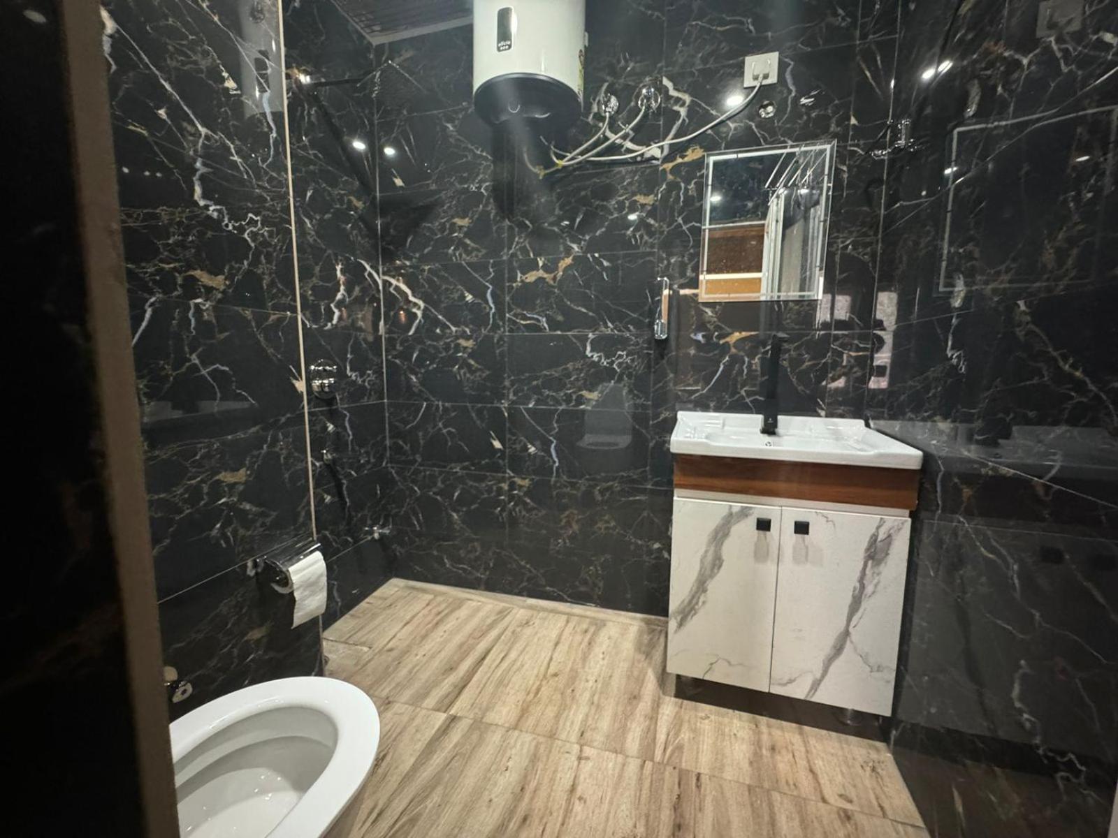 Hotel Dev Ganga Rishīkesh Buitenkant foto