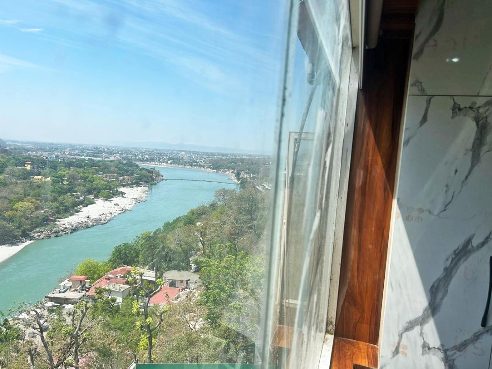 Hotel Dev Ganga Rishīkesh Buitenkant foto